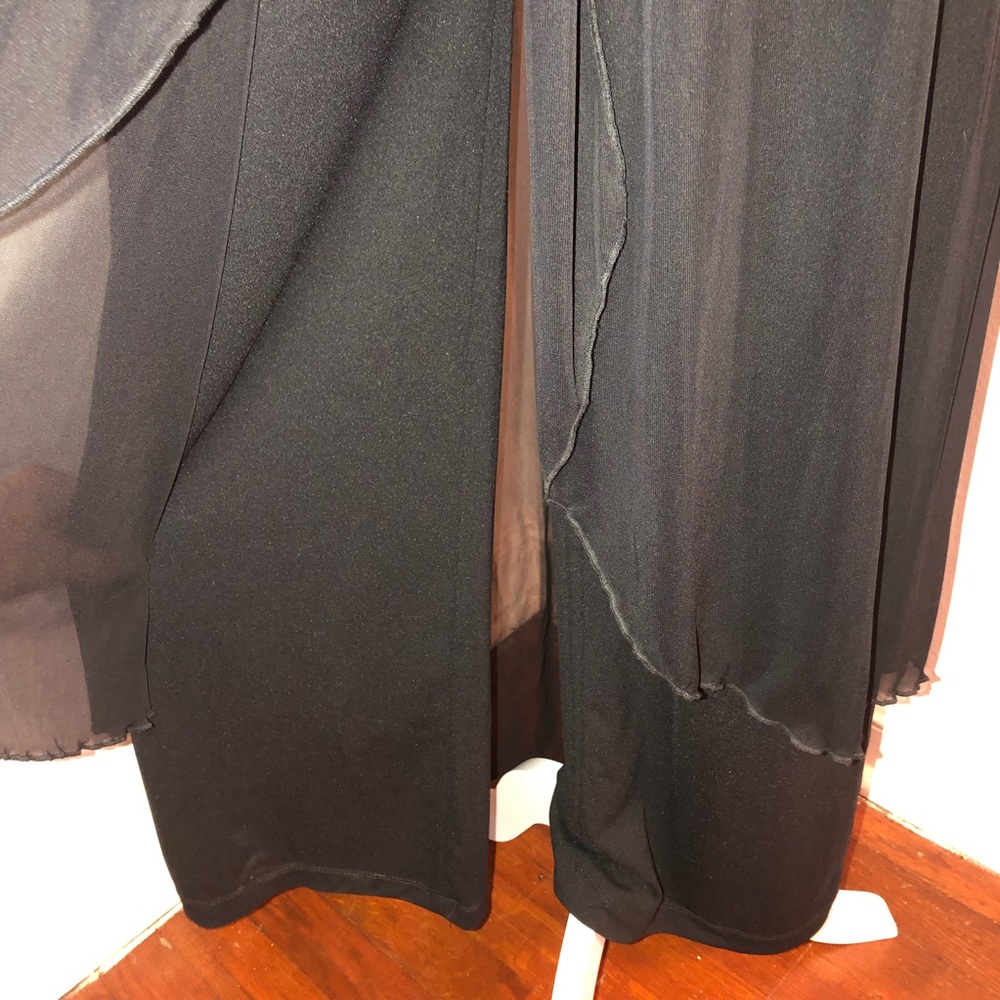 Size 4 jumpsuit - Picture 5 of 8